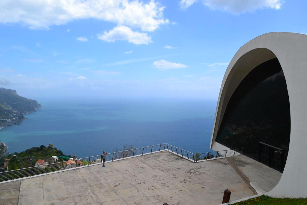 La revisione della disciplina dell’affidamento e dell’esecuzione dei lavori pubblici.